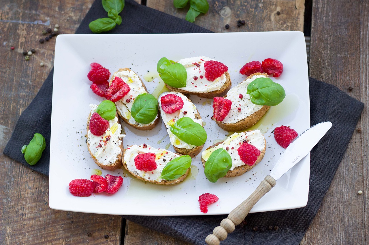 Antipasti of mozzarella & basil
